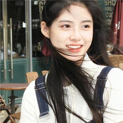 克莱尔的相机